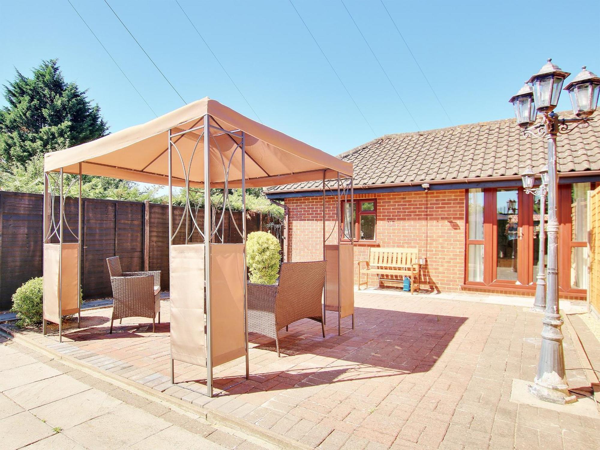 Netley Marsh Irenic Lodge מראה חיצוני תמונה